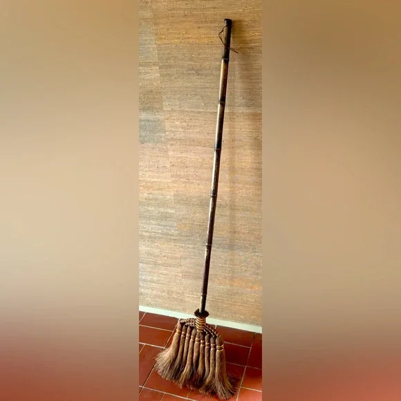 Organic Copper Banded Black Bamboo & Coconut Palm Fibre Broom Set - Picture 2 of 4